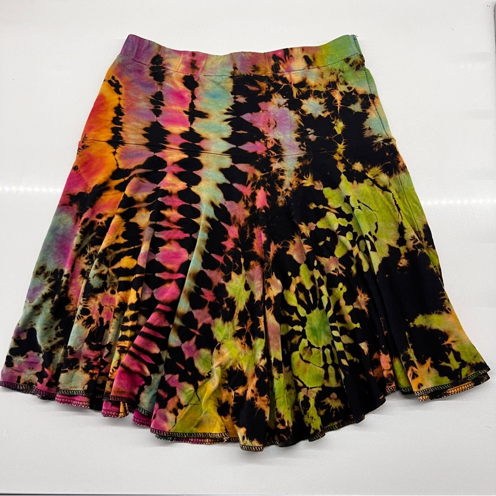 Muzer Vibrant Tie-Dye Women's Skirt